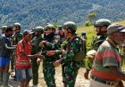 Satgas Yonif 757/GV Pererat Kebersamaan dengan Warga Papua Tengah